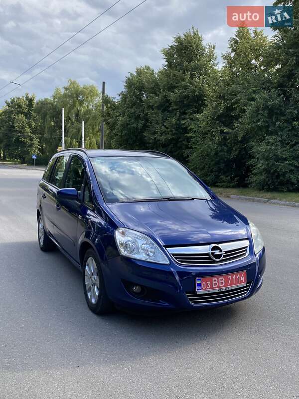 Минивэн Opel Zafira 2008 в Полтаве