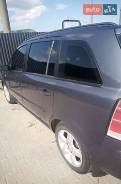 Минивэн Opel Zafira 2007 в 