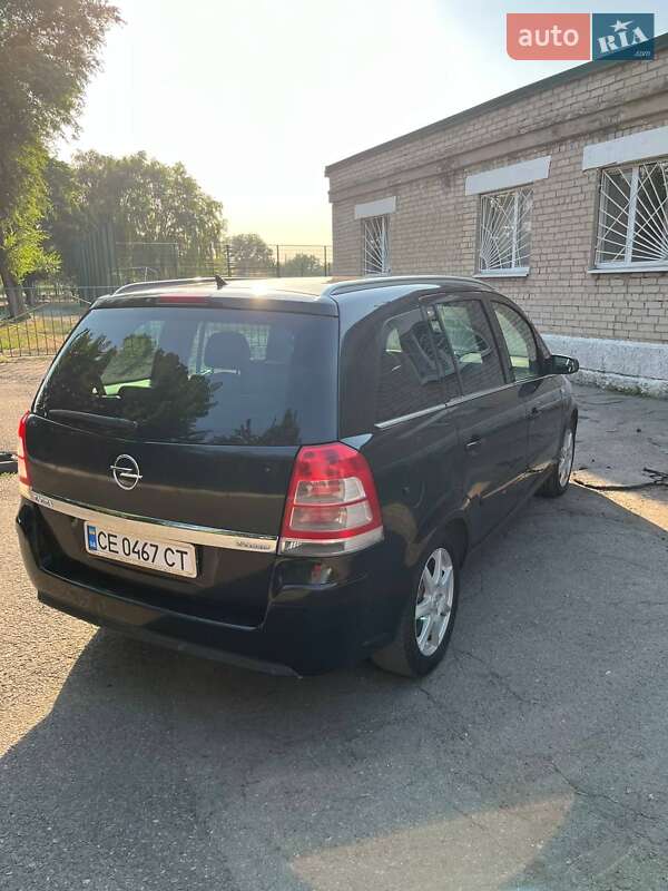 Минивэн Opel Zafira 2008 в Першотравенске