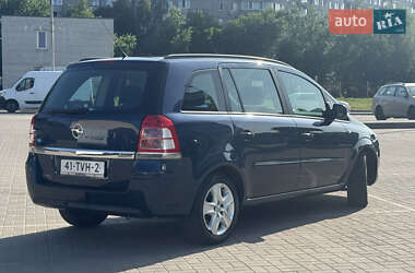 Минивэн Opel Zafira 2012 в 