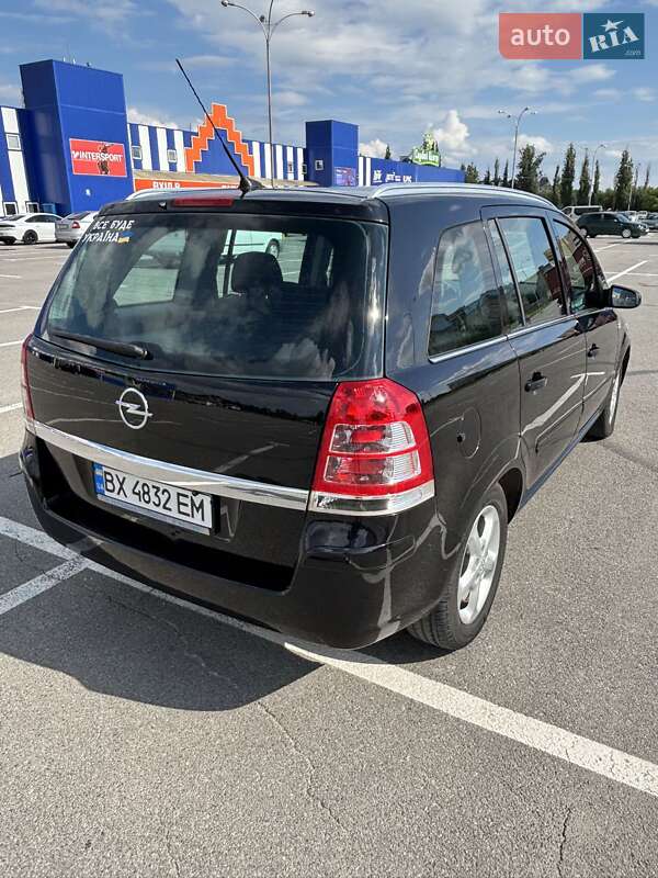 Минивэн Opel Zafira 2007 в Каменец-Подольском
