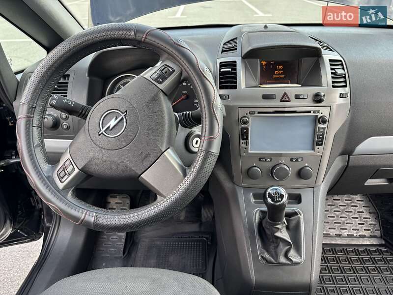 Минивэн Opel Zafira 2007 в Каменец-Подольском