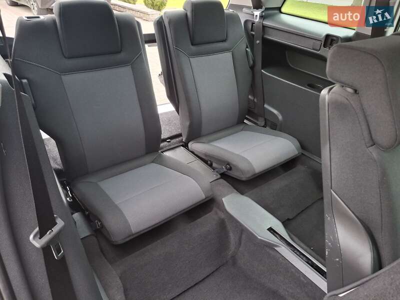 Минивэн Opel Zafira 2009 в Луцке