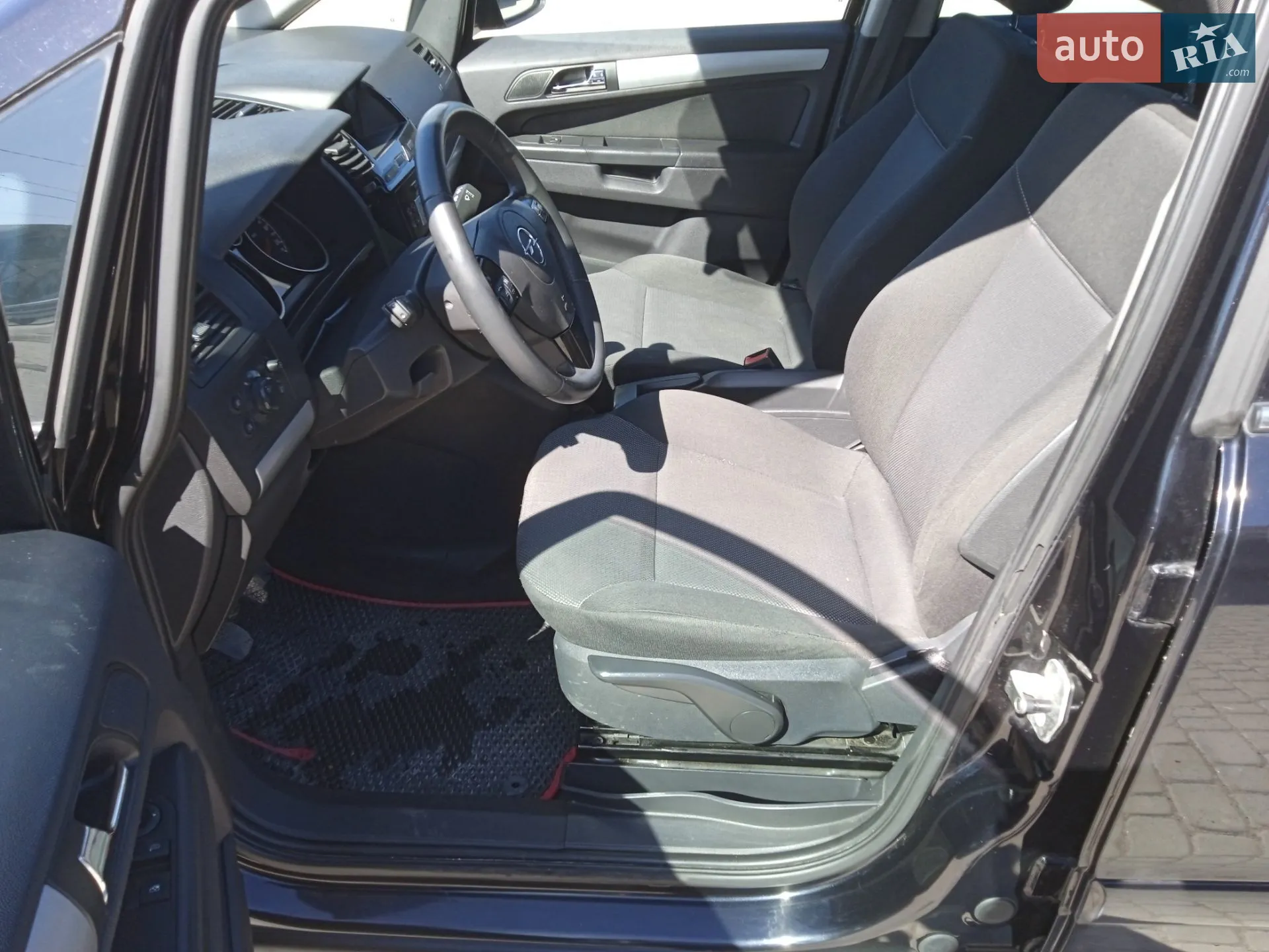 2011 Opel Zafira - мініатюра 38
