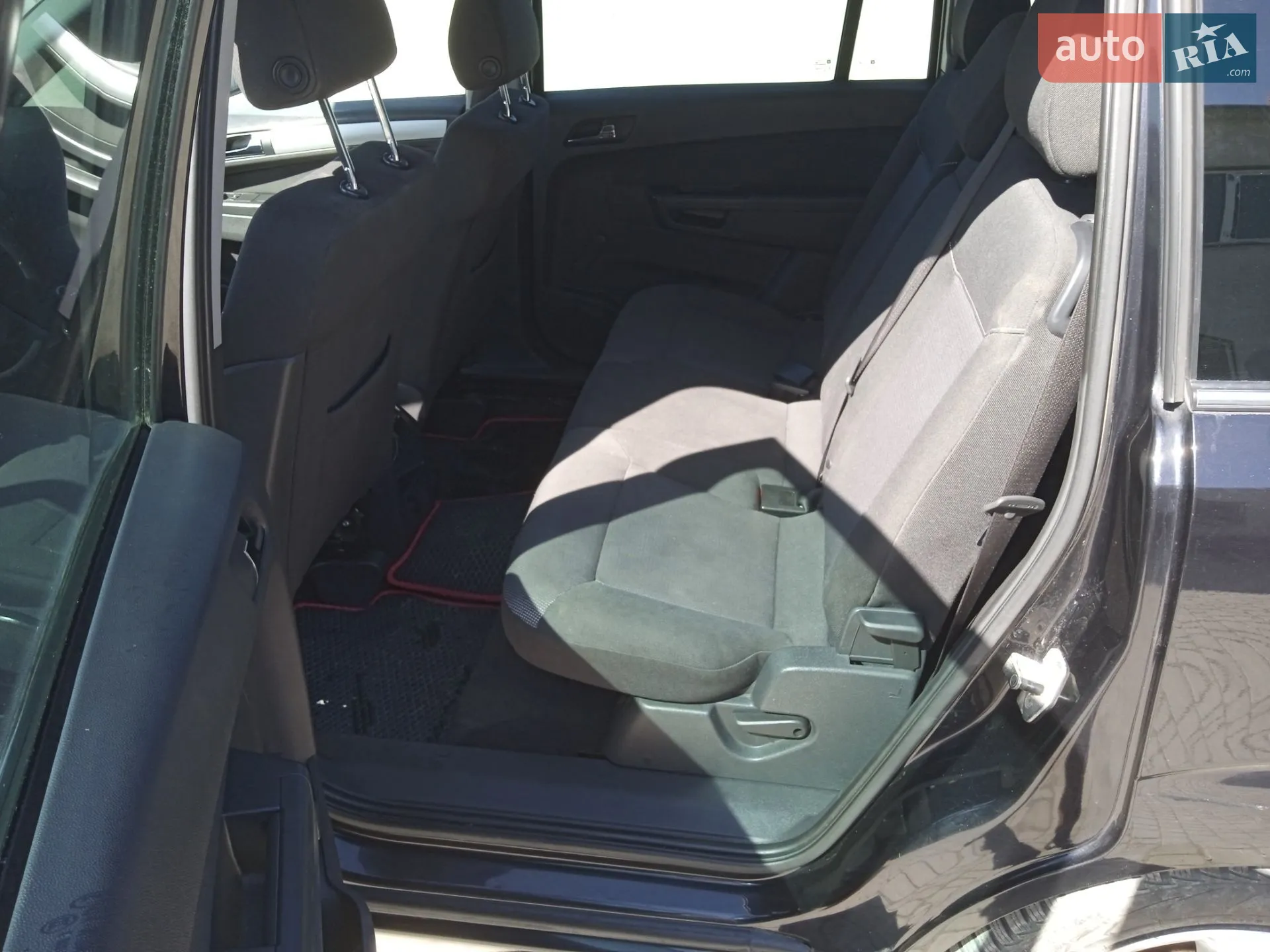 2011 Opel Zafira - мініатюра 40