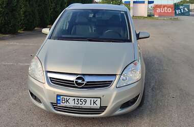 Мінівен Opel Zafira 2008 в Дубні