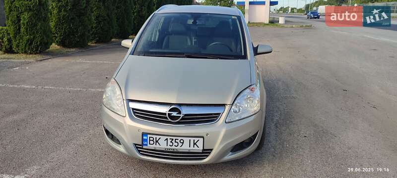 Opel Zafira 2008