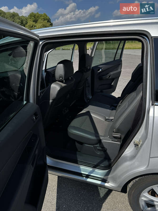 Минивэн Opel Zafira 2009 в Львове