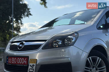 Минивэн Opel Zafira 2006 в 