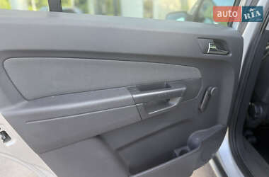 Минивэн Opel Zafira 2006 в 