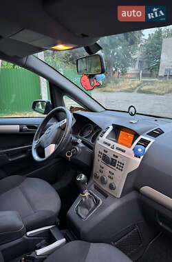 Мінівен Opel Zafira 2008 в Дніпрі