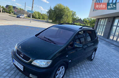 Мінівен Opel Zafira 2000 в Хотині