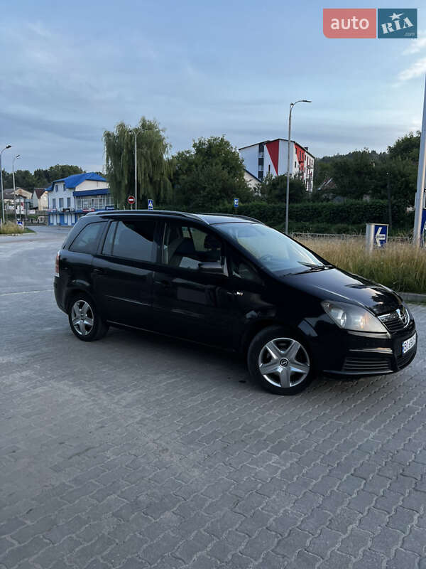 Минивэн Opel Zafira 2006 в Кременце