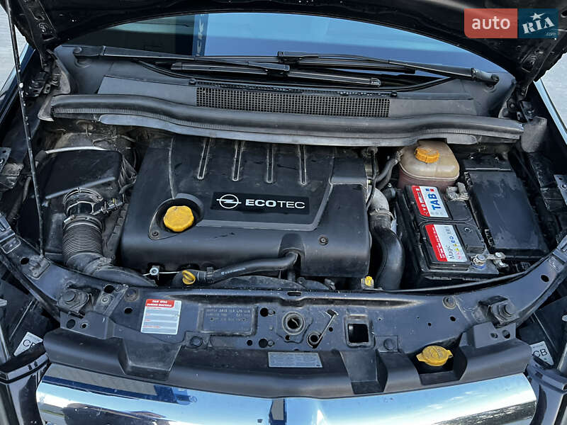 Минивэн Opel Zafira 2006 в Кременце