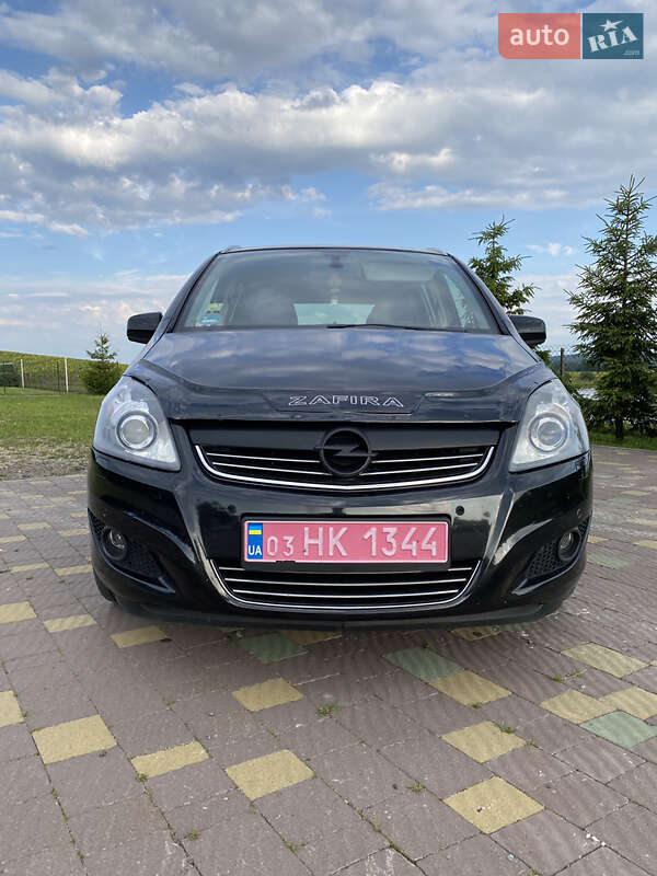 Минивэн Opel Zafira 2012 в Львове