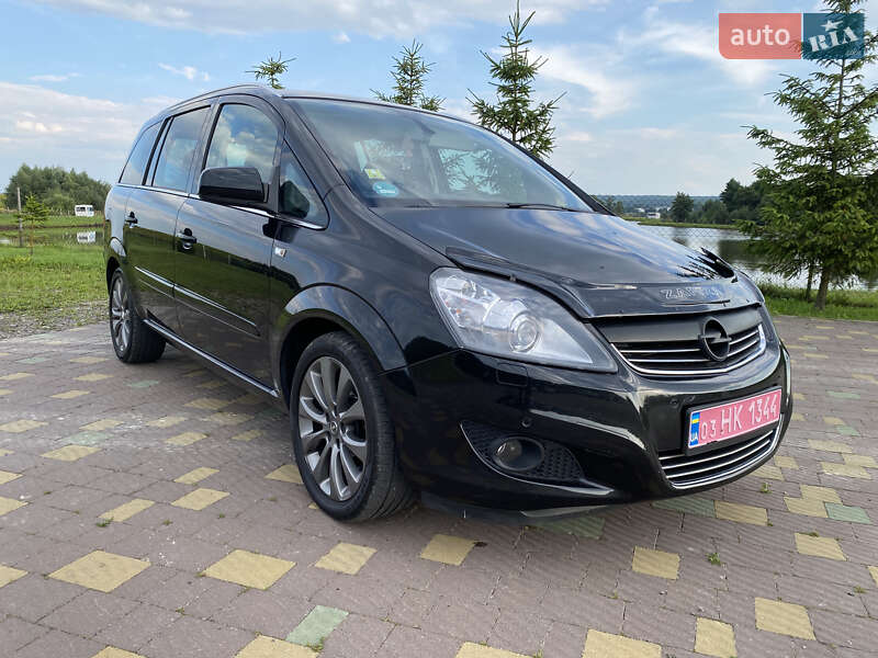 Минивэн Opel Zafira 2012 в Львове