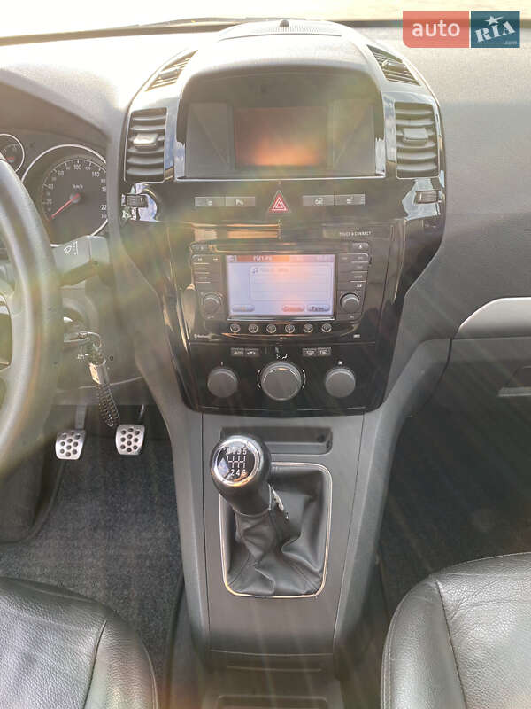 Минивэн Opel Zafira 2012 в Львове