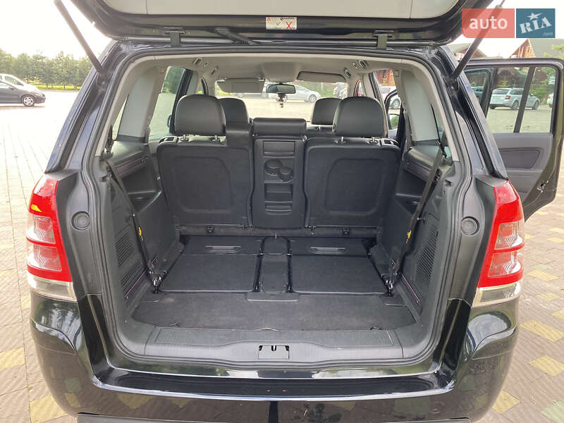 Минивэн Opel Zafira 2012 в Львове