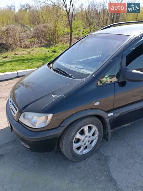 Мінівен Opel Zafira 2003 в Рокитному