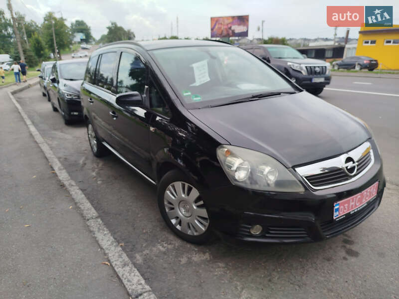 Мінівен Opel Zafira 2007 в Рівному