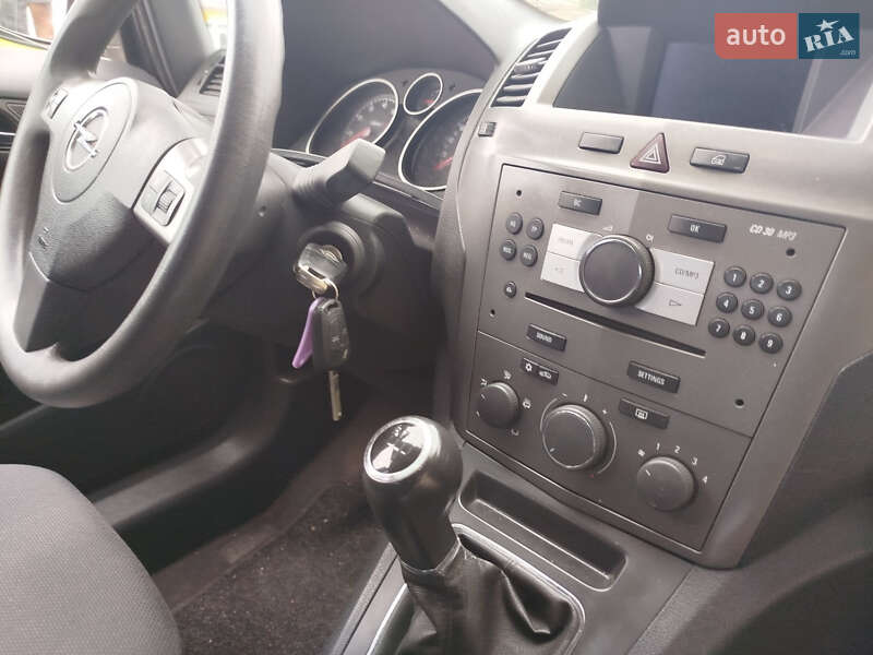 Мінівен Opel Zafira 2007 в Рівному