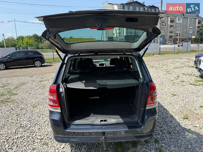 Мінівен Opel Zafira 2008 в Коломиї