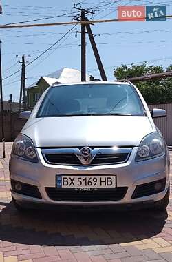 Минивэн Opel Zafira 2006 в Черновцах