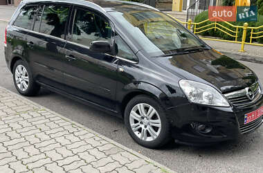 Минивэн Opel Zafira 2010 в Луцке