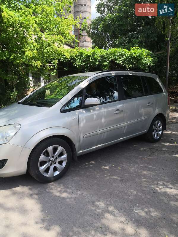 Opel Zafira 2008