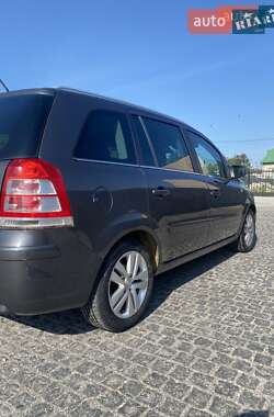 Минивэн Opel Zafira 2009 в Кременце