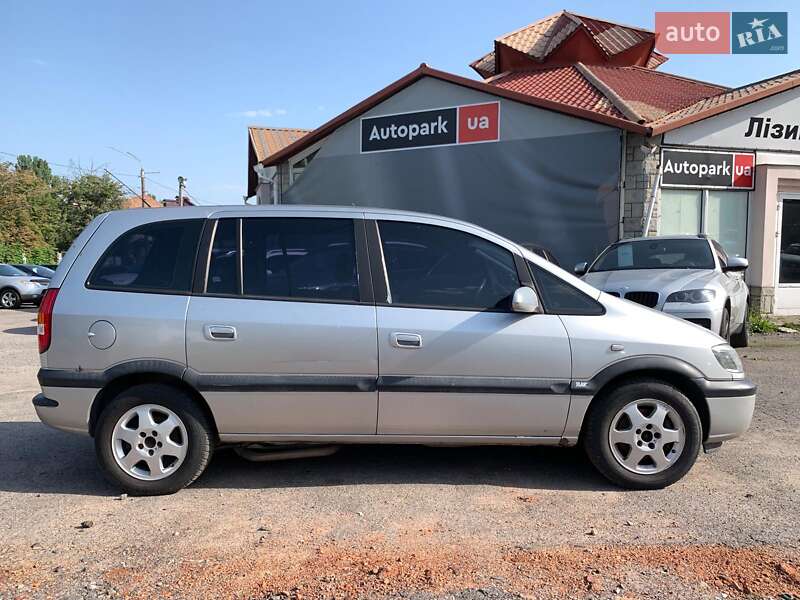 Минивэн Opel Zafira 2004 в Виннице