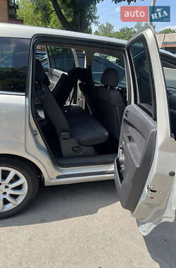 Минивэн Opel Zafira 2011 в 