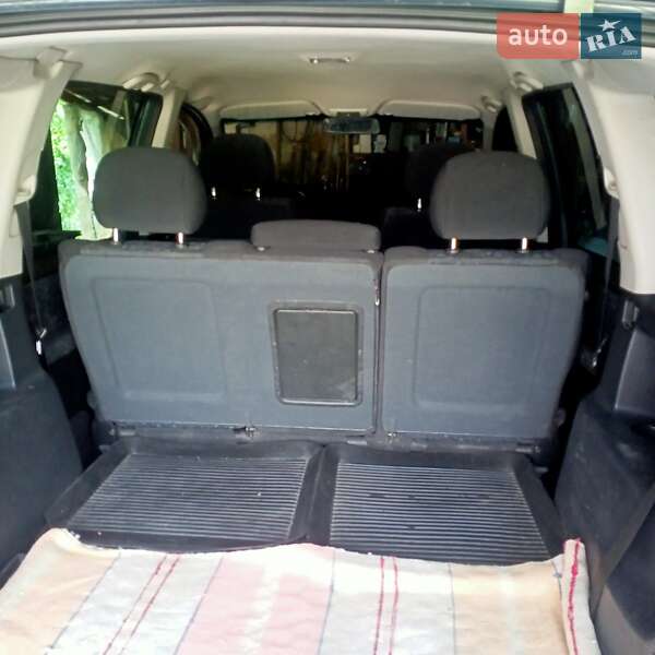 Минивэн Opel Zafira 2000 в Кропивницком