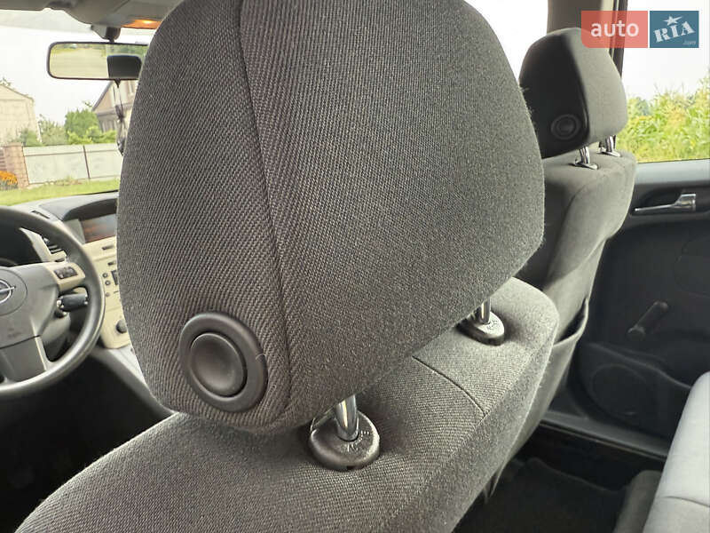 Мінівен Opel Zafira 2008 в Борисполі
