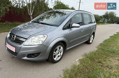 Минивэн Opel Zafira 2008 в 