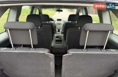 Минивэн Opel Zafira 2008 в 