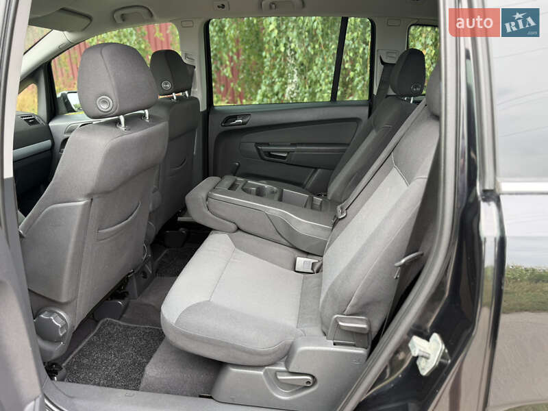 Минивэн Opel Zafira 2008 в Борисполе