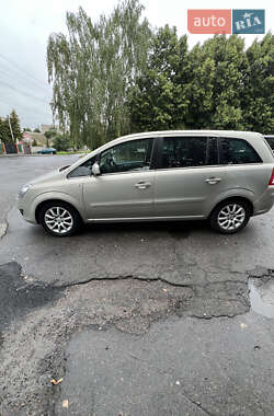 Минивэн Opel Zafira 2011 в 