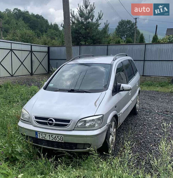 Opel Zafira 2004