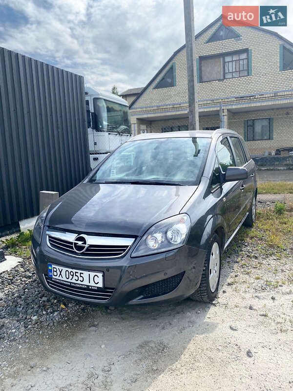 Opel Zafira 2012