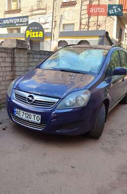 Мінівен Opel Zafira 2011 в Кривому Розі