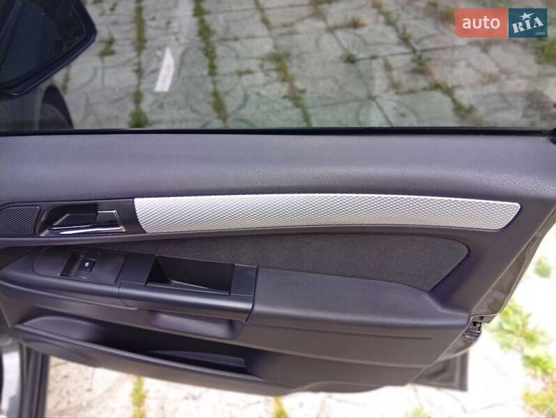 Минивэн Opel Zafira 2010 в Бережанах фото 16 Минивэн Opel Zafira 2010 в Бережанах