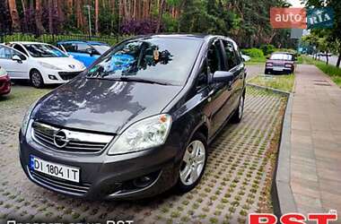 Минивэн Opel Zafira 2009 в Киеве