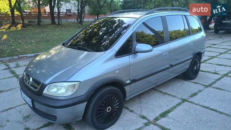 Opel Zafira 2004 Opel Zafira 2004