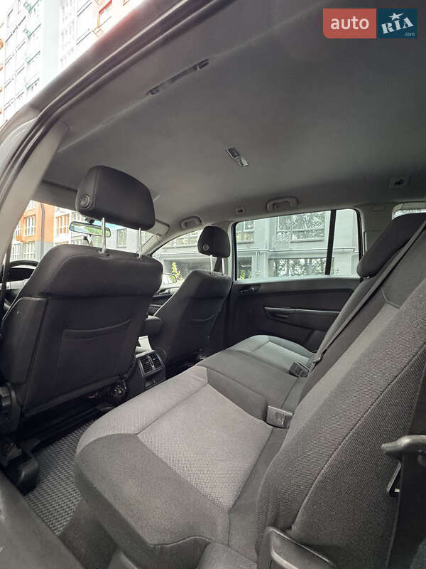 Мінівен Opel Zafira 2006 в Чернігові