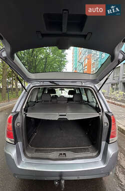 Минивэн Opel Zafira 2006 в 