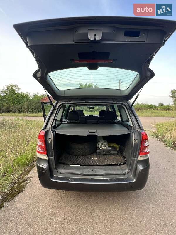 Минивэн Opel Zafira 2012 в Остер фото 19 Минивэн Opel Zafira 2012 в Остер