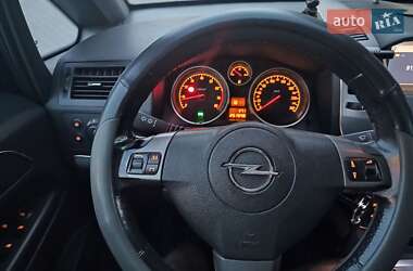 Мінівен Opel Zafira 2006 в Чернігові