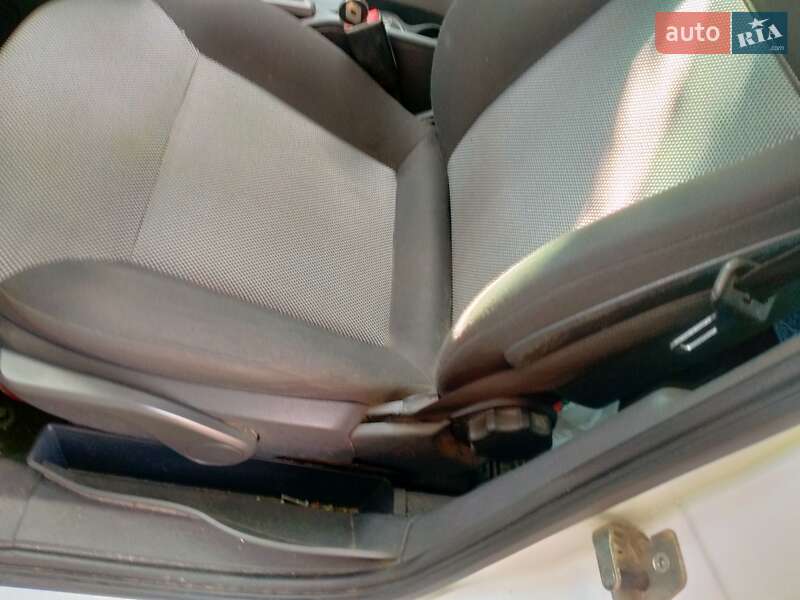 Минивэн Opel Zafira 2011 в Чернигове фото 3 Минивэн Opel Zafira 2011 в Чернигове