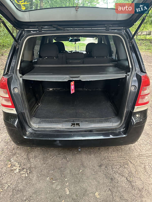 Минивэн Opel Zafira 2008 в Полтаве фото 5 Минивэн Opel Zafira 2008 в Полтаве